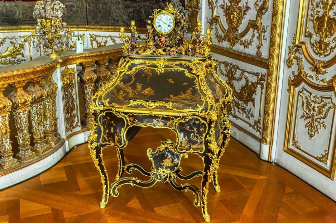 Maple Crest Furnishings